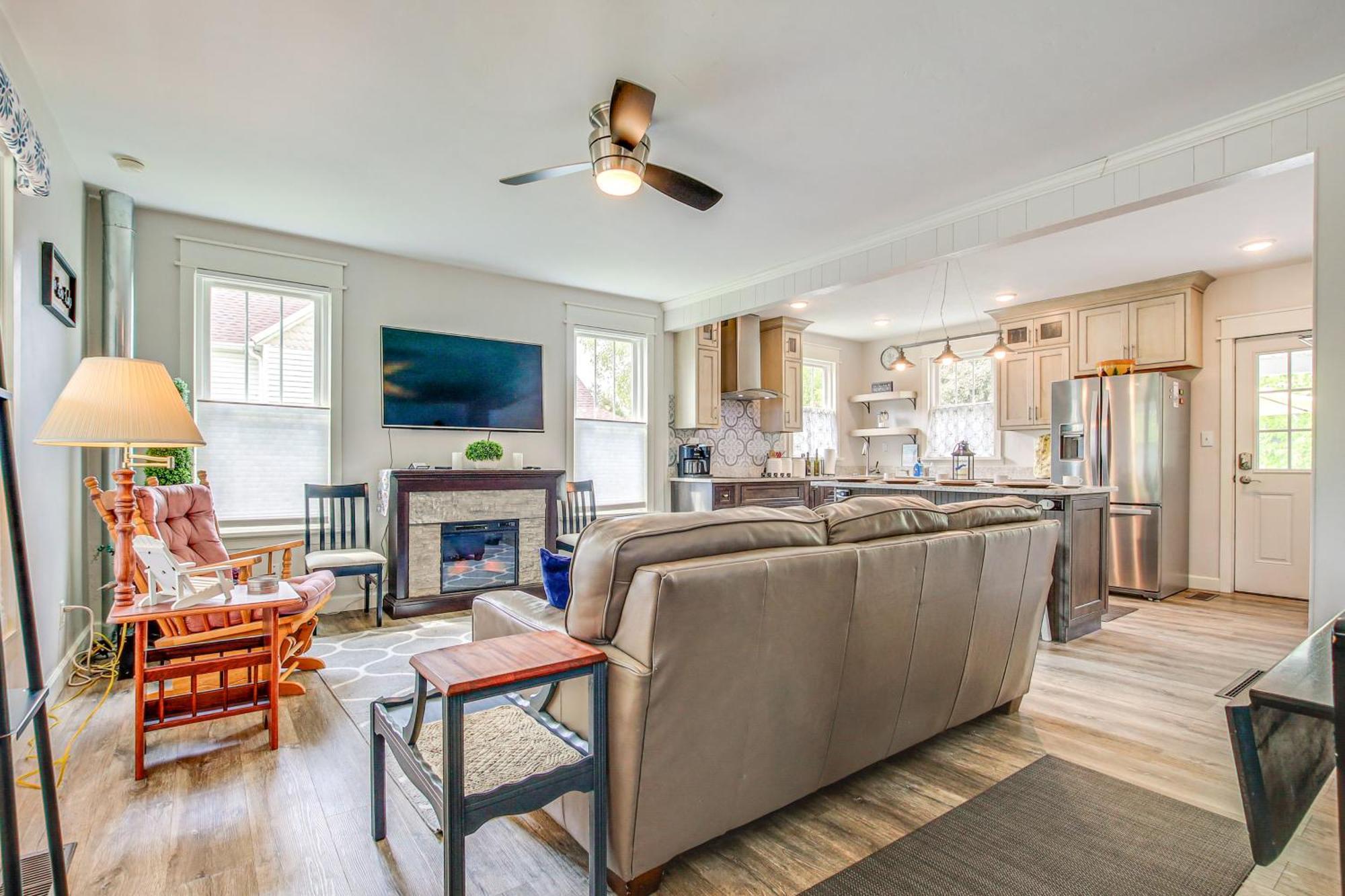 Lavish House With Patio - 2 Blocks To Green Lake! Esterno foto