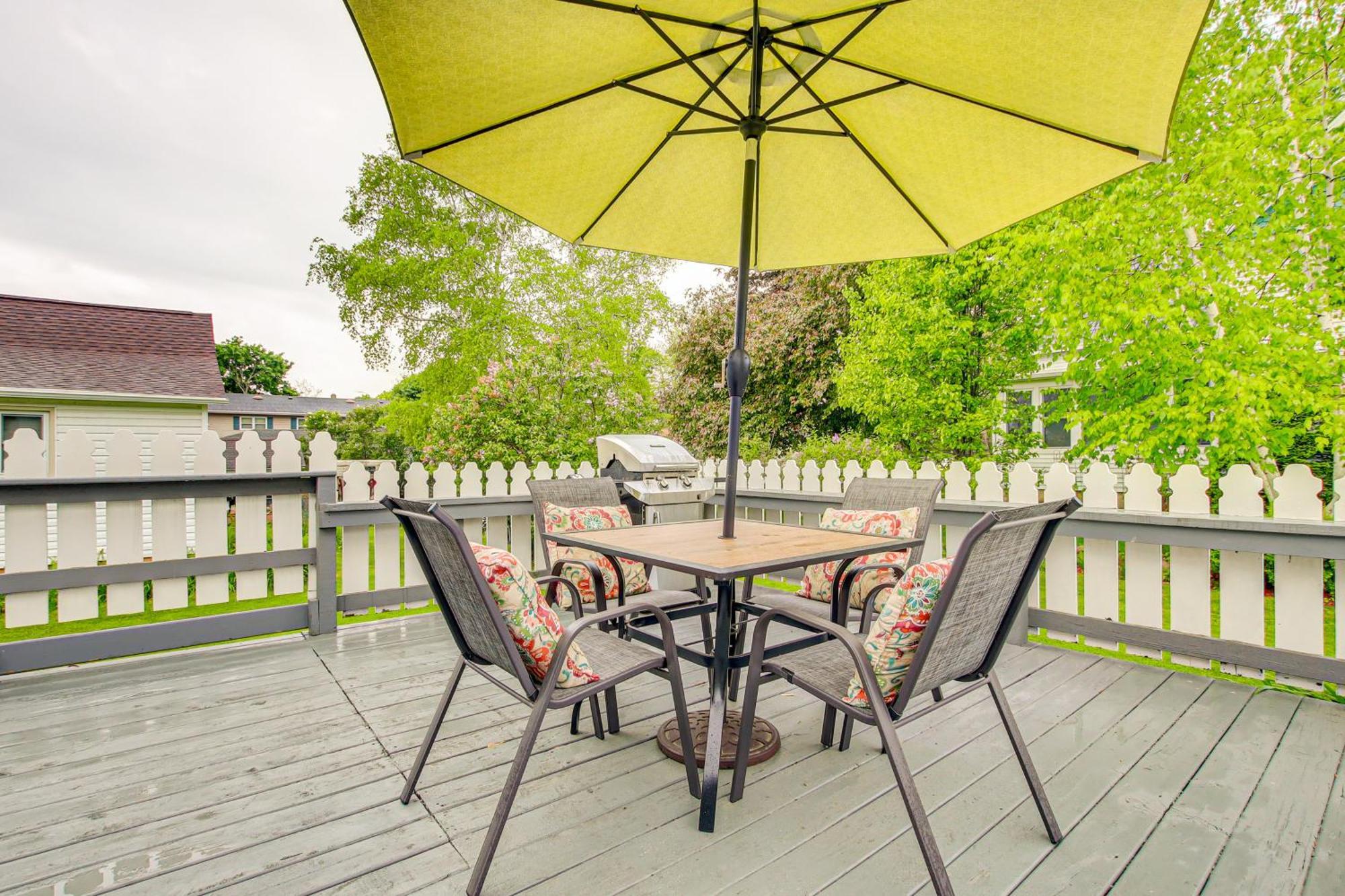 Lavish House With Patio - 2 Blocks To Green Lake! Esterno foto